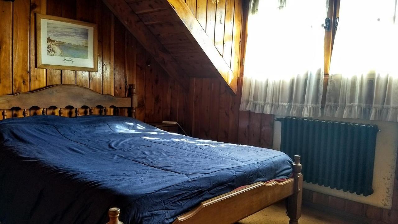 Universal Traveller'S Hostel San Carlos de Bariloche Exteriör bild